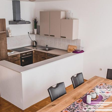 Helles 3 Schlafzimmer Apartment Zwischen Zagreb Zentrum & Natur 외부 사진