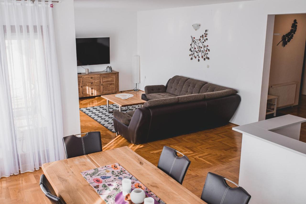 Helles 3 Schlafzimmer Apartment Zwischen Zagreb Zentrum & Natur 외부 사진