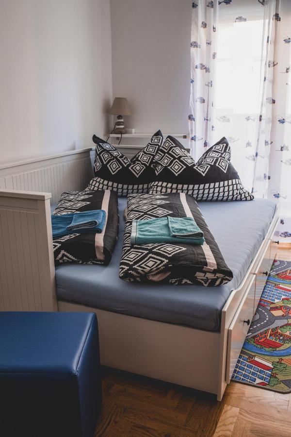 Helles 3 Schlafzimmer Apartment Zwischen Zagreb Zentrum & Natur 외부 사진